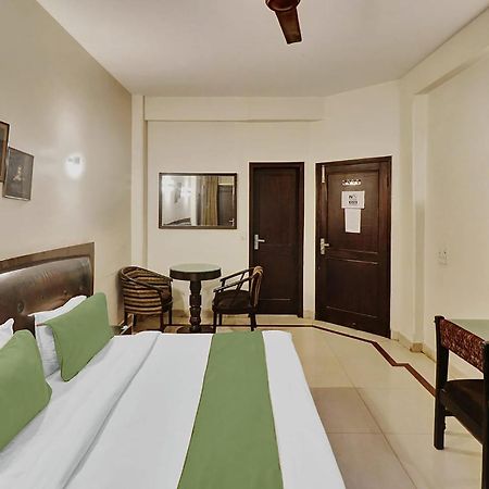 Fabexpress Lloyd House Hotel New Delhi Exterior foto