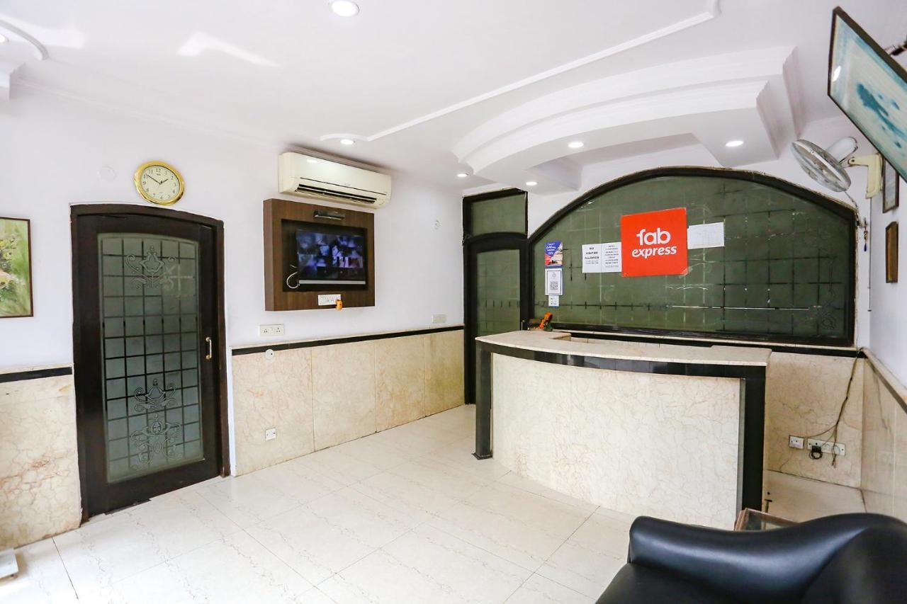 Fabexpress Lloyd House Hotel New Delhi Exterior foto