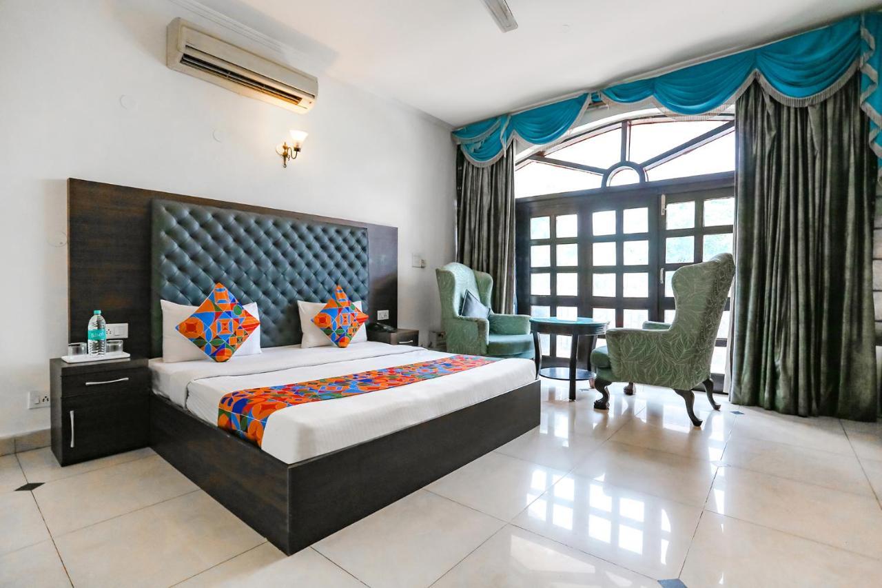 Fabexpress Lloyd House Hotel New Delhi Exterior foto
