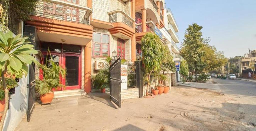 Fabexpress Lloyd House Hotel New Delhi Exterior foto